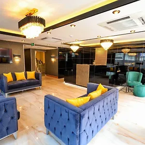 2* شقة فندقية Grand Elmira